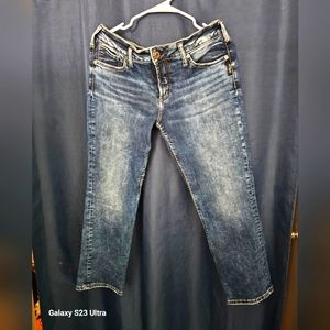 Silver jeans suki capri size 32/22 1/2